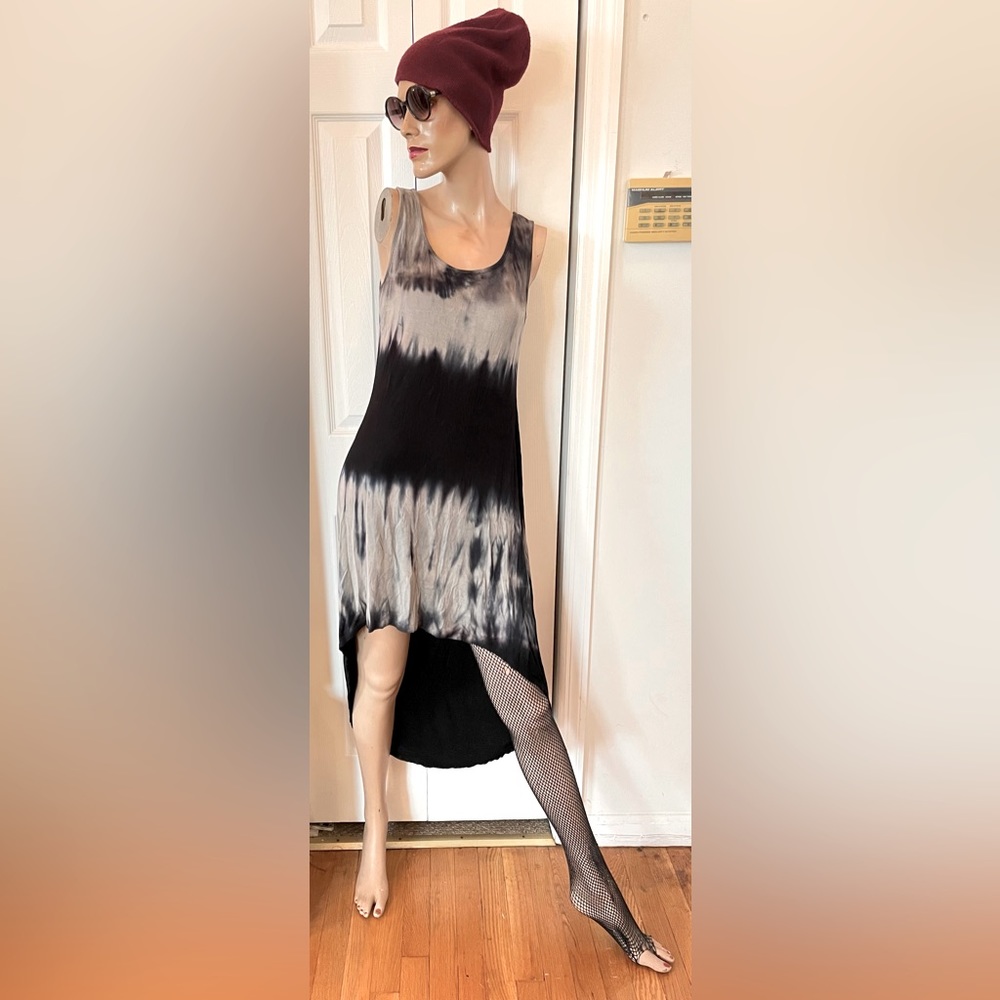 Pretty black white grey tie-dye lightweight pullover cotton dress